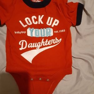 Baby gap onesie up to 3 months